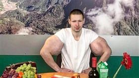 俄羅斯,肌肉,灌油,副作用 圖／IG