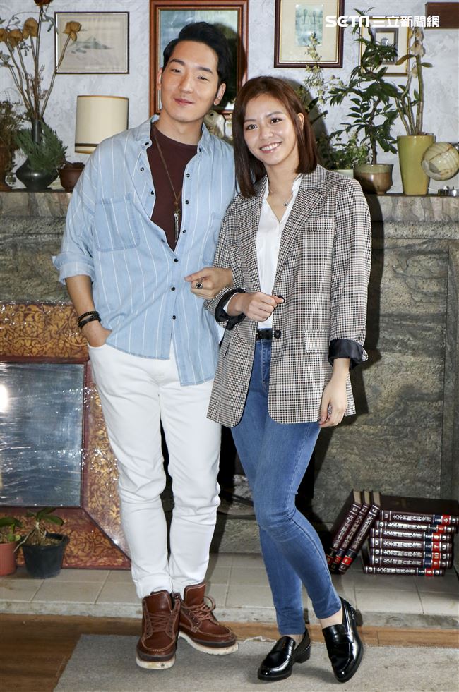 福斯台灣原創影集「愛的廣義相對論」，演員許時豪、宋芸樺出席。（記者林士傑/攝影）