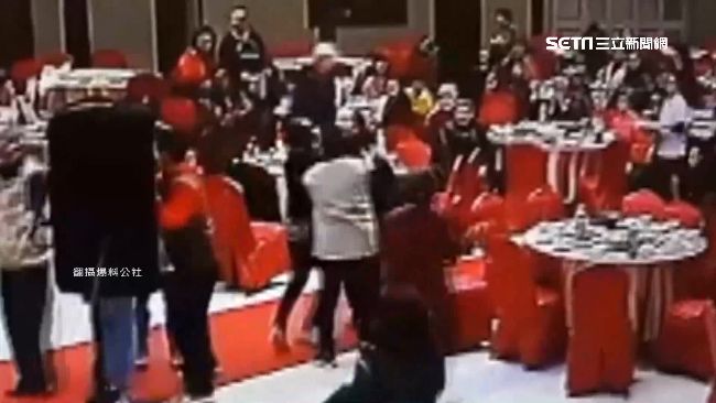 婦控被公然侮辱！市場尾牙上演全武行