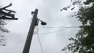 玩水球遭路燈電擊　男腦損獲千萬國賠