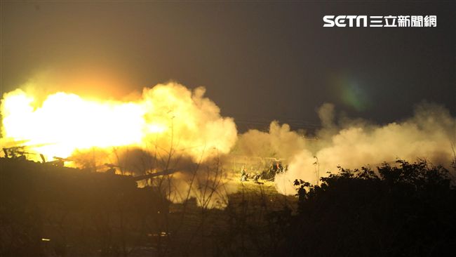 國軍火箭狂轟超震撼　模擬戰痛殲共軍