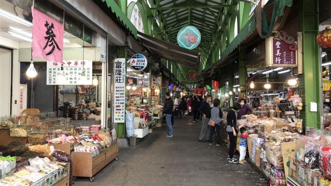 高雄怎發大財？他嘆：年貨公車都遲來