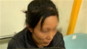 觀宏專案脫團越女  桃園落網日前發生「觀宏專案」上百名越南觀光團旅客集體脫逃事件，桃園警方17日晚間在一處出租套房中，逮捕其中一名逃脫的42歲馮姓女子。（桃園市政府警察局龜山分局提供）中央社記者邱俊欽桃園傳真　108年1月18日