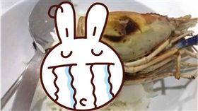 說明 大口吃蝦好滿足！一剝殼卻讓他秒心碎　圖／翻攝爆怨公社
