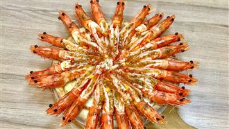 蝦爆了！24隻大海蝦披薩　痛風極限