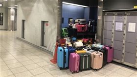 日本,置物箱,行李,粉絲,BTS,韓團,演唱會,站務長,保管,治安　圖／翻攝自推特　