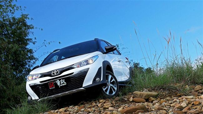 跨界小野鴨　豐田Yaris