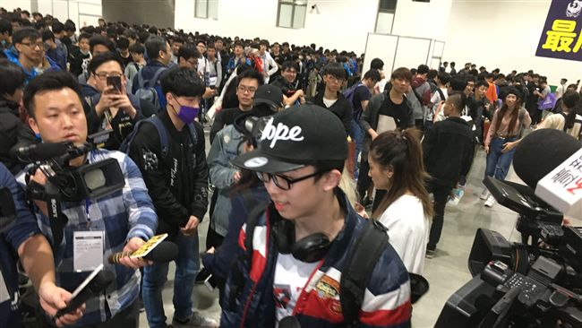 孫安佐超親切！粉絲揪合照來者不拒