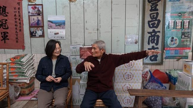 小英訪崑濱伯　他曝：降低維安不揪團