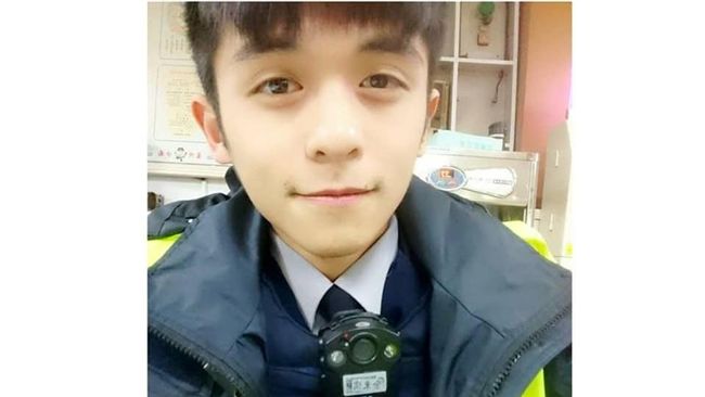 毒蟲拒檢亡命狂奔　鮮肉帥警英勇逮人