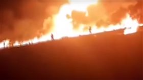 墨西哥,爆炸,油管,石油,盜油,搶油,破壞,死亡　圖／翻攝自YouTube 