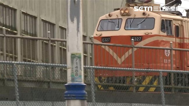 台鐵3月起喊卡　託運機車將走入歷史