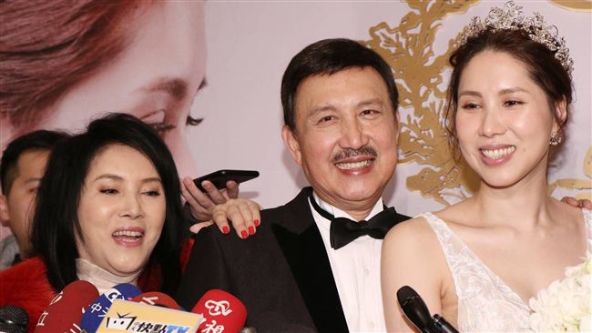 女兒爆乳出嫁　余天笑先有後婚會遺傳