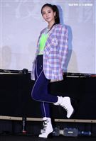 Jolin蔡依林「Ugly Beauty｣專輯簽名握手沒有擁抱會。（記者邱榮吉/攝影）