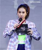 Jolin蔡依林「Ugly Beauty｣專輯簽名握手沒有擁抱會。（記者邱榮吉/攝影）