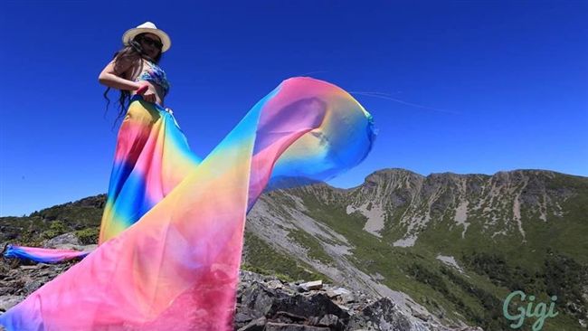 換「比基尼」登頂　登山女換裝原因曝