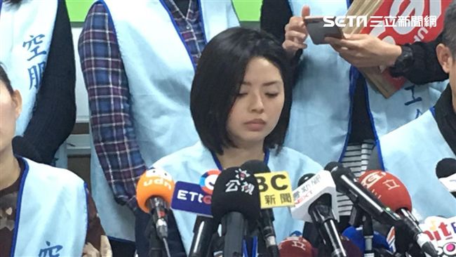 噁老外逼看鳥擦屎　空姐：我逃不出去