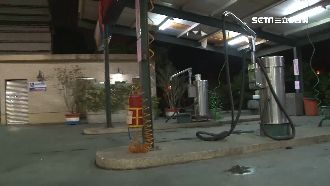 女童玩噴槍致死？加油站長：她沒下車