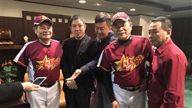 澎恰恰跟許效舜將出任9月高雄市觀光大使