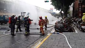 北市施工挖斷管線疑瓦斯外洩　消防馳援