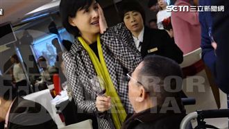 鄭麗君被打巴掌！黨主席卓榮泰震怒