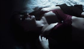 她從北韓逃到中國　更慘！遭囚8年做脫衣色情直播（示意圖／ｐｉｘａｂａｙ）