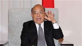 行政院長蘇貞昌展開「立院一日遊」，最後一站拜訪前立法院長、國民黨立委王金平。（記者邱榮吉/攝影）