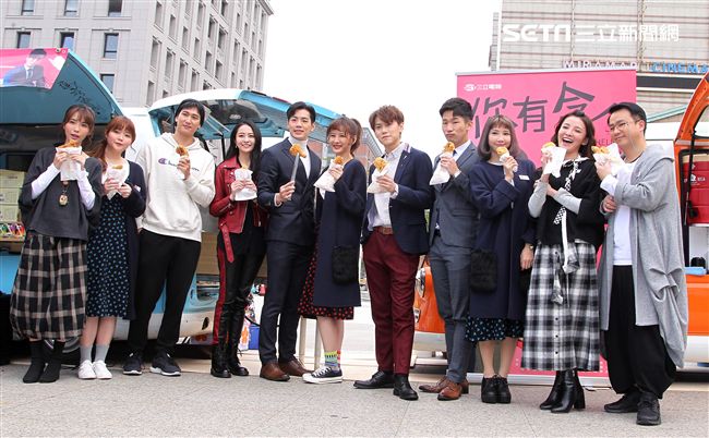 安心亞、禾浩辰、邵翔、邱宇辰、吳品潔、梅賢治、汪沛㼆、地球、喬雅琳、江泳錡、梁妍甄出席「你有念大學嗎?慶功應援、陽副總買單」活動。（記者邱榮吉/攝影）