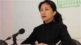 鄭麗君遭掌摑　府院慰問並譴責暴力文化部長鄭麗君22日遭資深藝人鄭惠中打耳光，總統蔡英文、行政院長蘇貞昌與副院長陳其邁皆致電鄭麗君慰問。行政院發言人Kolas Yotaka（谷辣斯．尤達卡）（圖）說，政院譴責非理性的暴力行為，籲理性表達意見。中央社記者顧荃攝　108年1月22日
