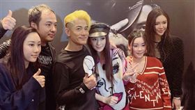 郭富城後台霸氣摟孕妻。（圖／翻攝自IG）