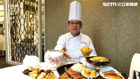 養心茶樓推出蔬食年菜。（圖／記者蔡佩蓉攝影）