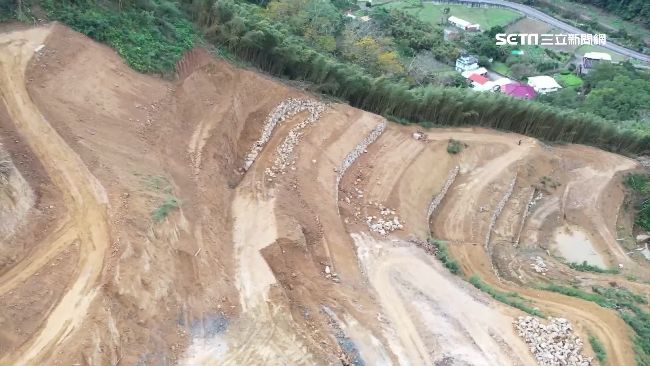 遭疑侵占國有地種牛樟　居民憂壞水土