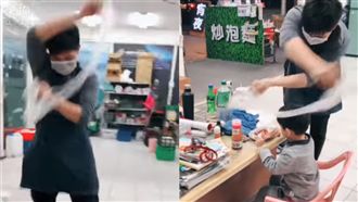 兒想看海底撈表演！超狂爸神模仿曝光