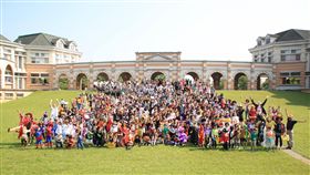 維多利亞雙語中小學,韓國瑜 圖/翻攝自維多利亞雙語中小學臉書