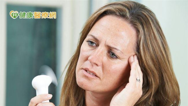更年期一晚熱醒4、5次　讓她超鬱悶