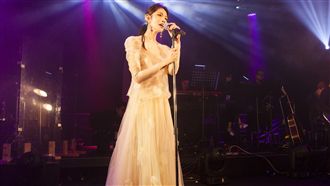 ECHO別吃醋！李千那開唱擁雙男