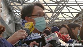 台北市立聯合醫院醫務長陳修聖說明和平院區流感群聚患者治療狀況。(圖/記者楊晴雯攝)
