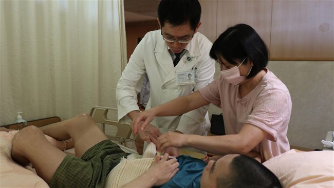 台中慈濟醫院　重建男子小腸造口