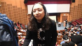 唐鳳對青年論壇表肯定2018雙北市長青年論壇21日下午在台大舉行，行政院政務委員唐鳳也出席聆聽，並表示參加論壇很值得，青年朋友的發問都非常好。中央社記者孫仲達攝　107年10月21日