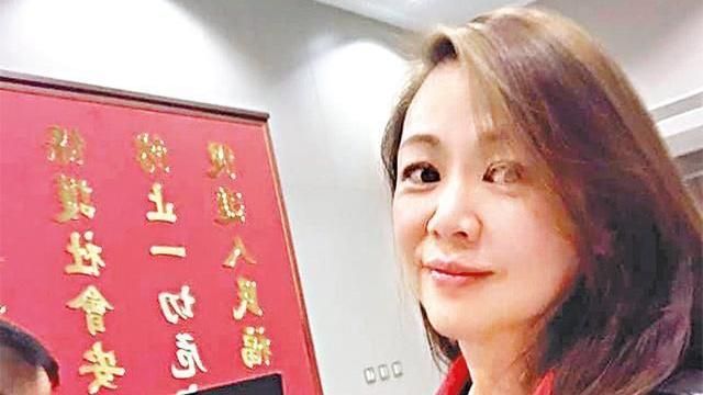 老公掉包！王馨平警局初體驗打卡曬照