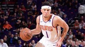 ▲布克攻下35分，但太陽慘輸金塊37分。（圖／翻攝自推特）