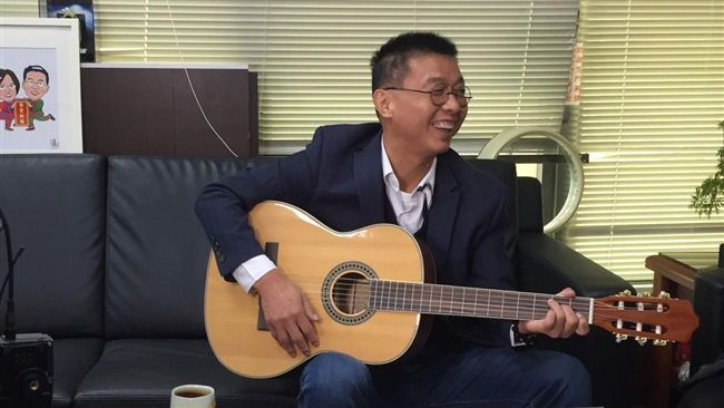綠委拿麥飆唱　曝翁立友為何叫翁立友