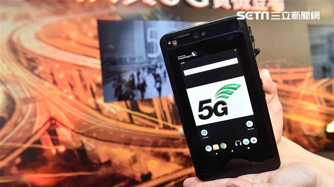 真的來了！台灣大「真5G」實機登場