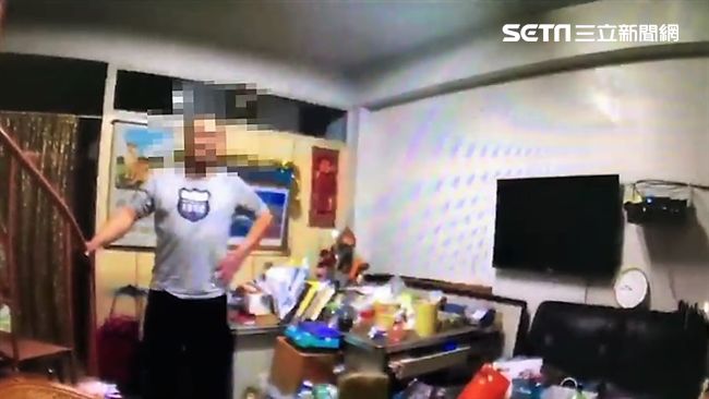 襲警獲交保秀黨證　萬華男下場變這樣