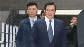 馬英九出席兒童創意朗詩大賽頒獎前總統馬英九（前）5日在台北出席由新台灣人文教基金會主辦的「媽媽教我的詩–2018全國兒童創意朗詩大賽」頒獎典禮。中央社記者謝佳璋攝　108年1月5日