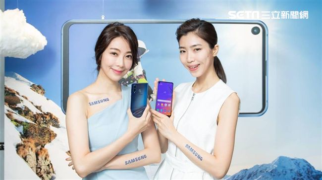 O極限全螢幕！三星A8s正式登台