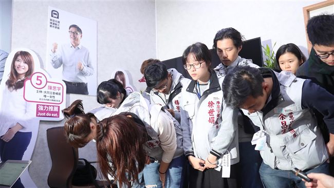 王浩宇：柯邀陳思宇回任局長？科科…