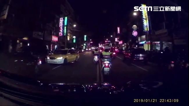 女嬰高燒昏厥　警鳴笛開道急送醫