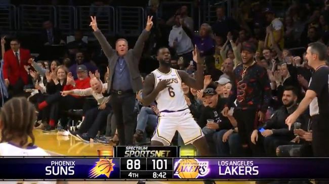 NBA／爆笑！來看湖人空氣吉他派對