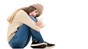 平靜,快樂,分手,傷心,難過,憂鬱,悲傷,心情低落,憂愁,煩惱,躁鬱（圖非新聞當事人／攝影者／yanalya／翻攝自Freepik ） https://www.freepik.com/free-photo/worried-girl-with-her-phone-hand_933740.htm